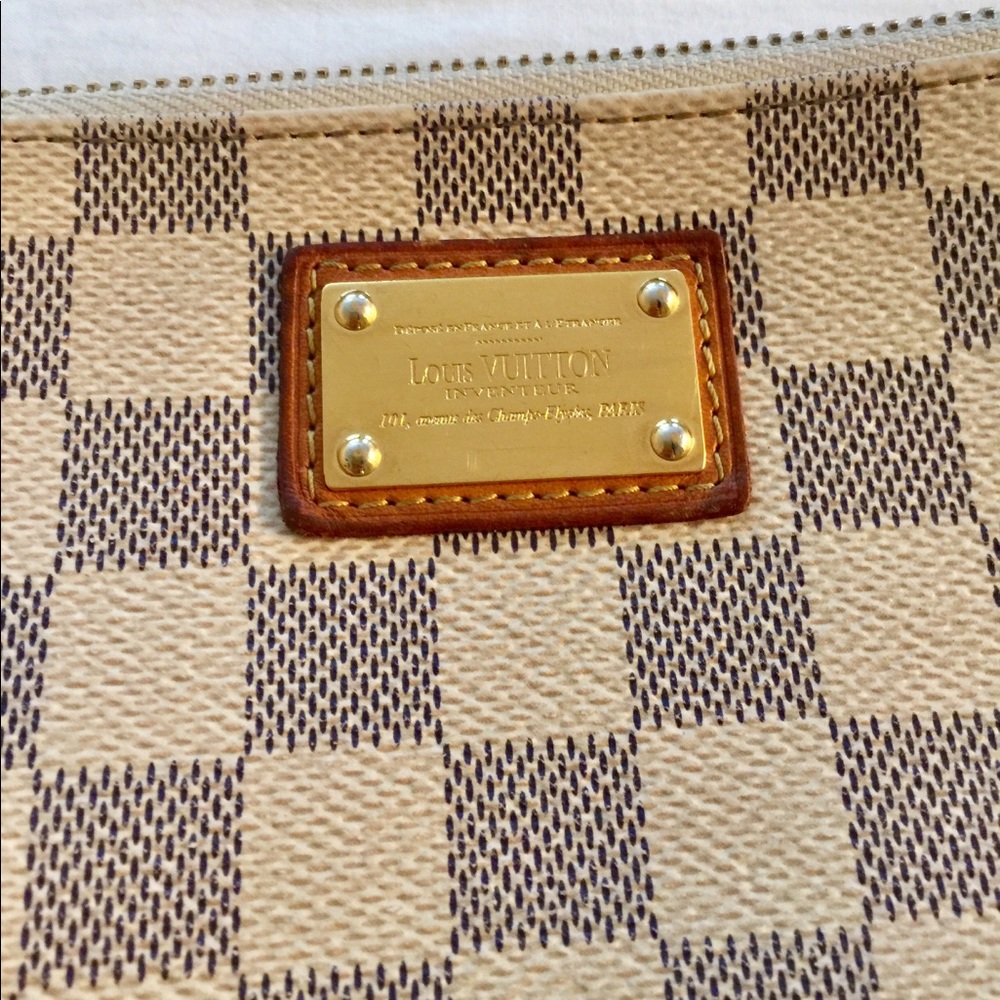 ‼️SOLD‼️‼️Louis Vuitton Milla pochette - Picture 4 of 11